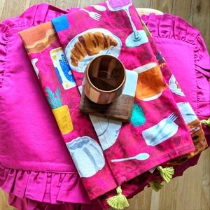 Anthropologie fuschia place setting w dish towel